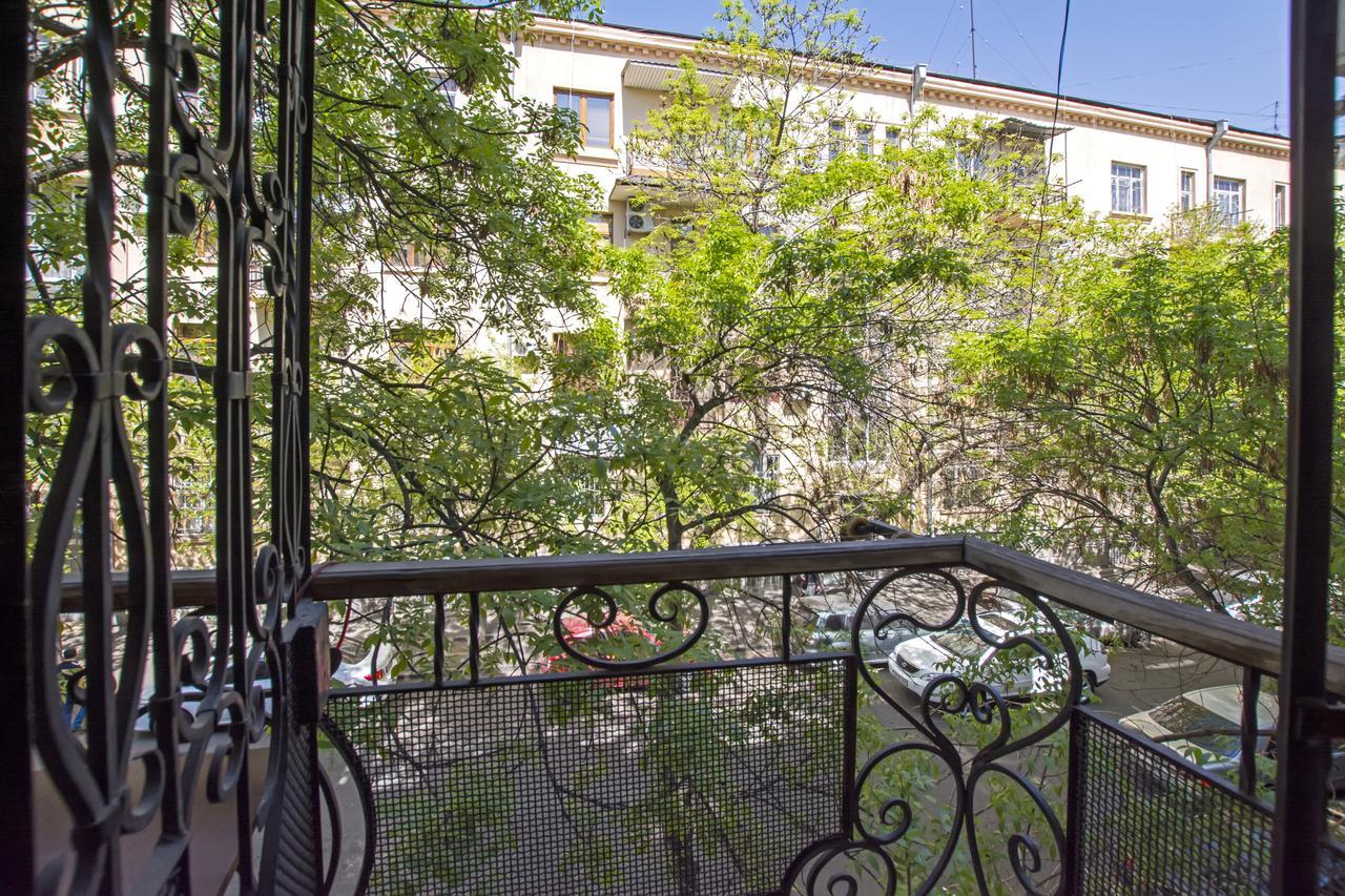 Yerevan Guest House Esterno foto